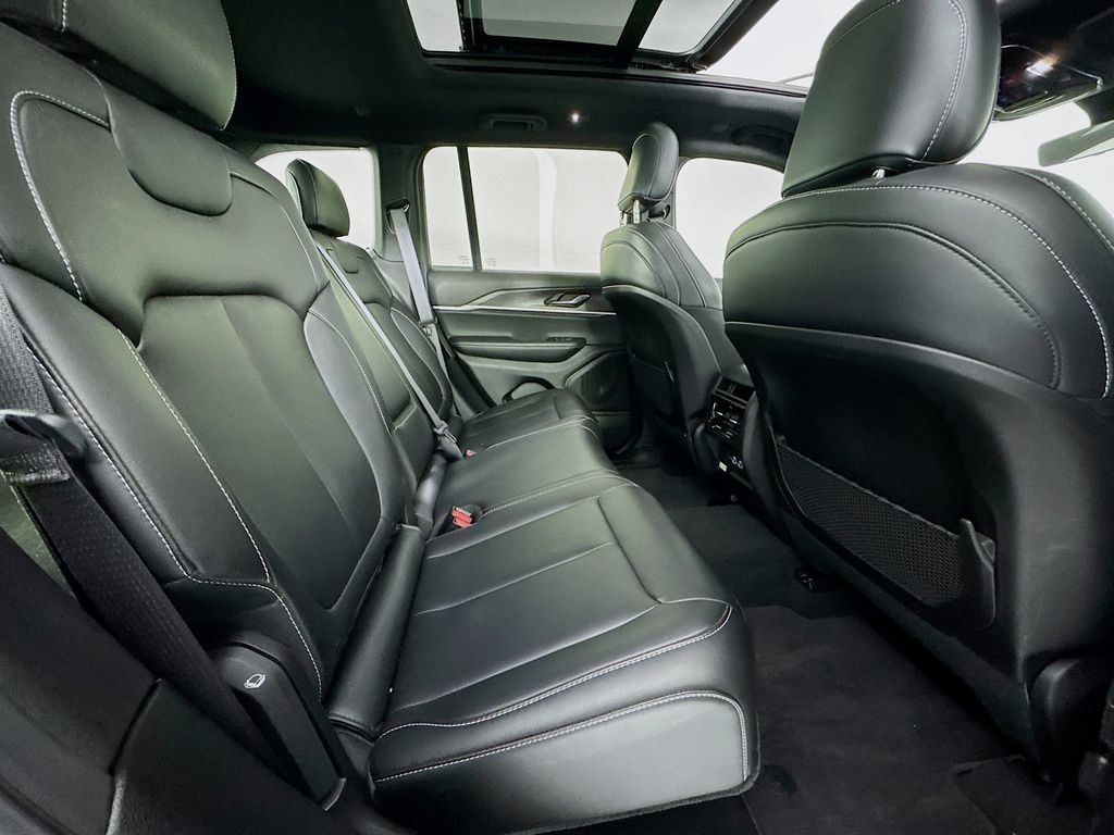 Used Car 2025 Jeep Grand Cherokee  Limited For Sale Under $40,000 In Austin, Texas