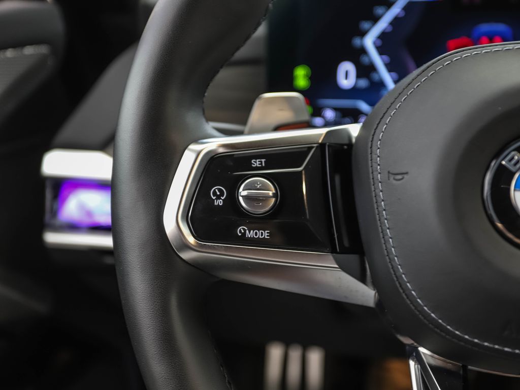 Thumbnail: 2024 BMW 7 Series - 11