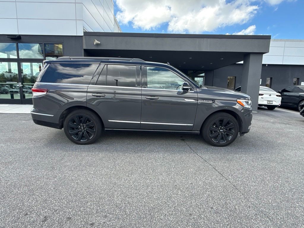 2022 Lincoln Navigator Black Label