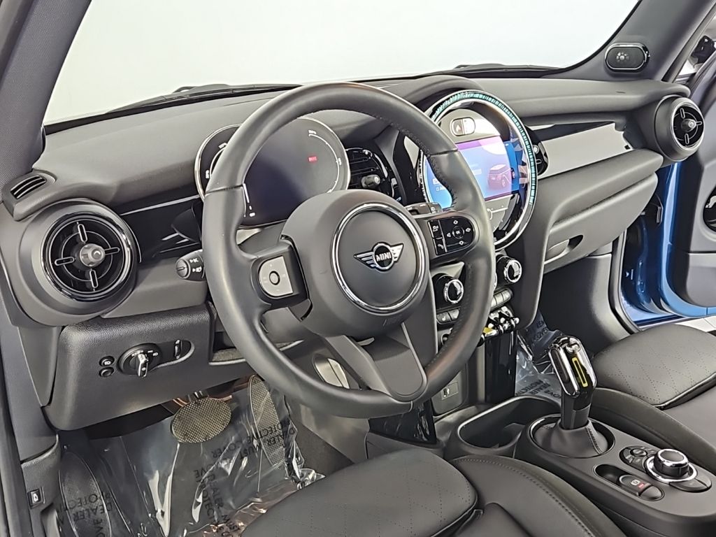 Thumbnail: 2024 MINI Cooper - 25