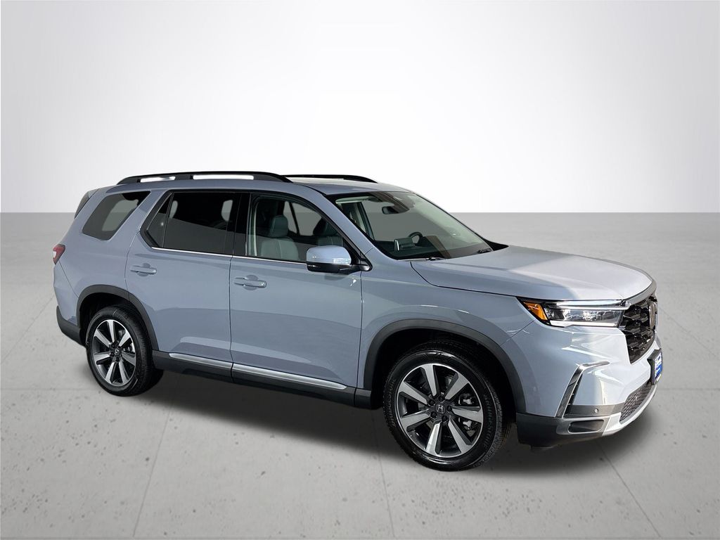 2025 Honda Pilot Touring photo 2