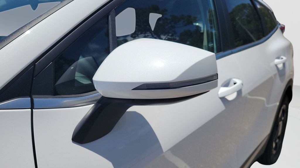 New 2026 White Kia EX image 29