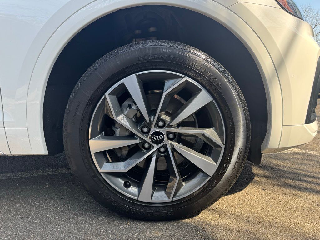 2021 Audi Q5 Premium Plus 8