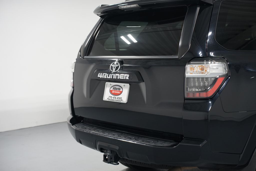 Thumbnail: 2022 Toyota 4Runner - 9
