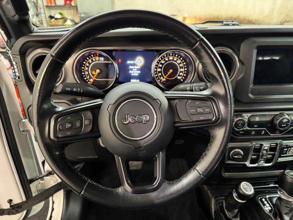 2022 Jeep Gladiator Sport