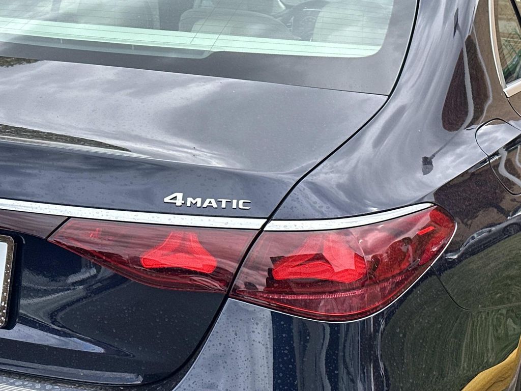 Thumbnail: 2025 Mercedes-Benz E-Class - 8