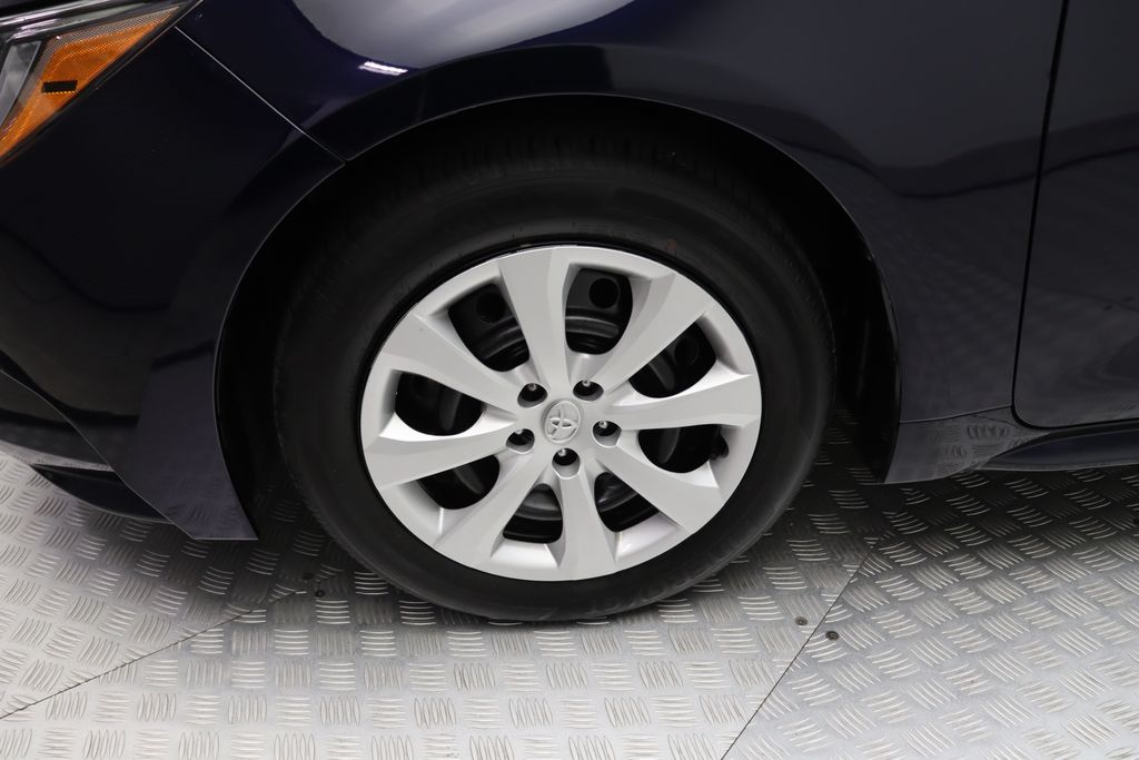 2024 Toyota Corolla LE 4