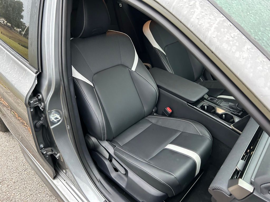 Thumbnail: 2025 Toyota Camry - 15