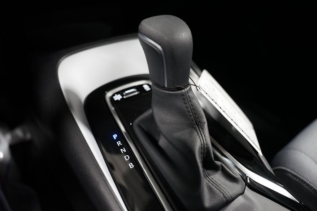 2025 Toyota Corolla SE 22