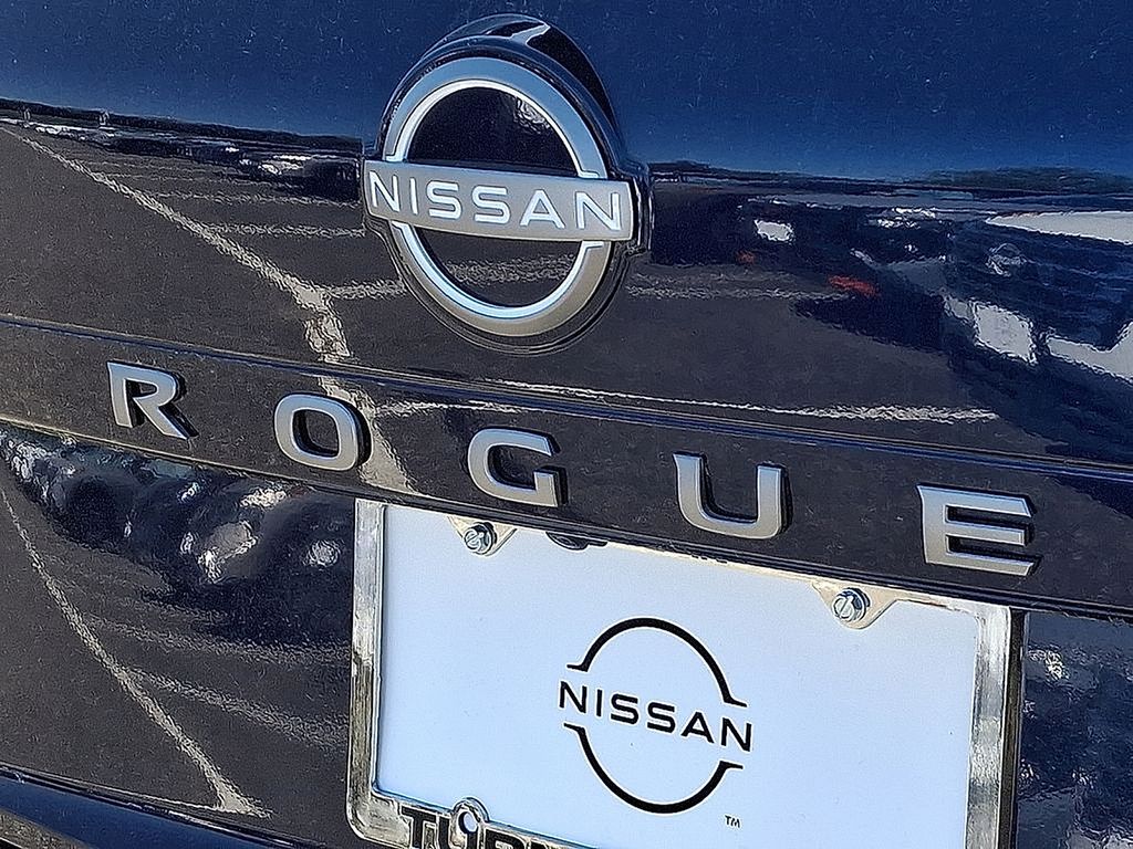 2025 Nissan Rogue SV 5