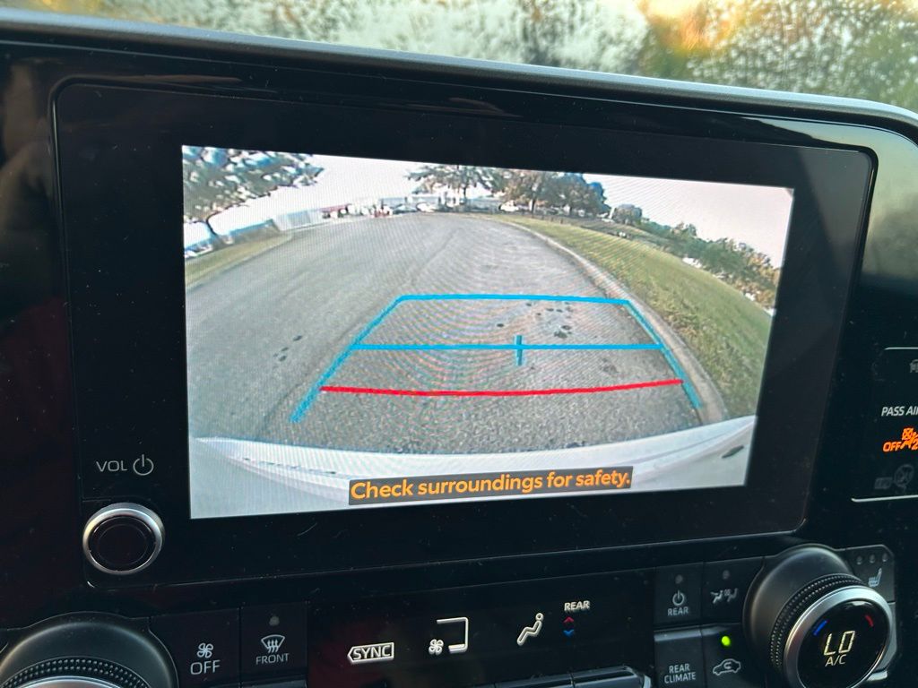 Thumbnail: 2024 Toyota Highlander - 26