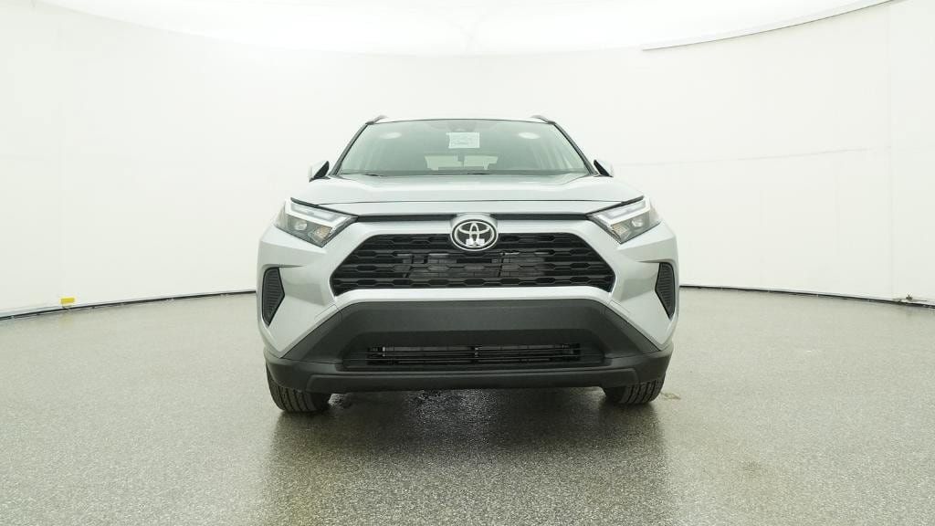 Thumbnail: 2025 Toyota RAV4 - 29