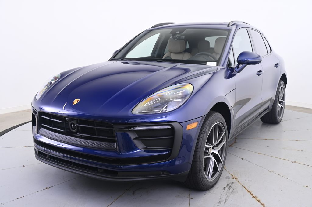 Thumbnail: 2025 Porsche Macan - 1