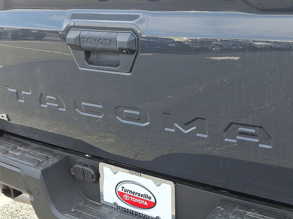 2025 Toyota Tacoma SR 5
