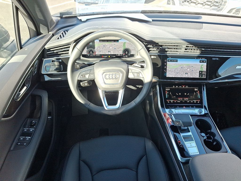 Thumbnail: 2026 Audi Q7 - 8