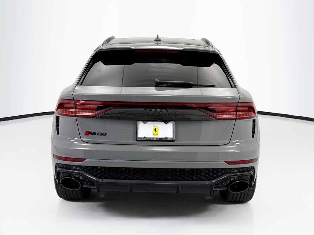 Thumbnail: 2024 Audi RS Q8 - 6