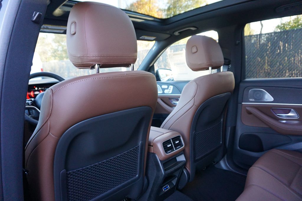 Thumbnail: 2026 Mercedes-Benz GLE - 15