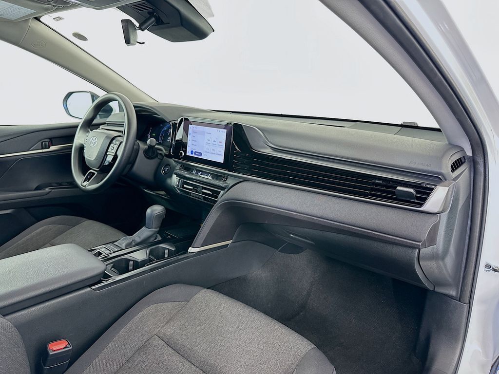 Thumbnail: 2025 Toyota Camry - 28