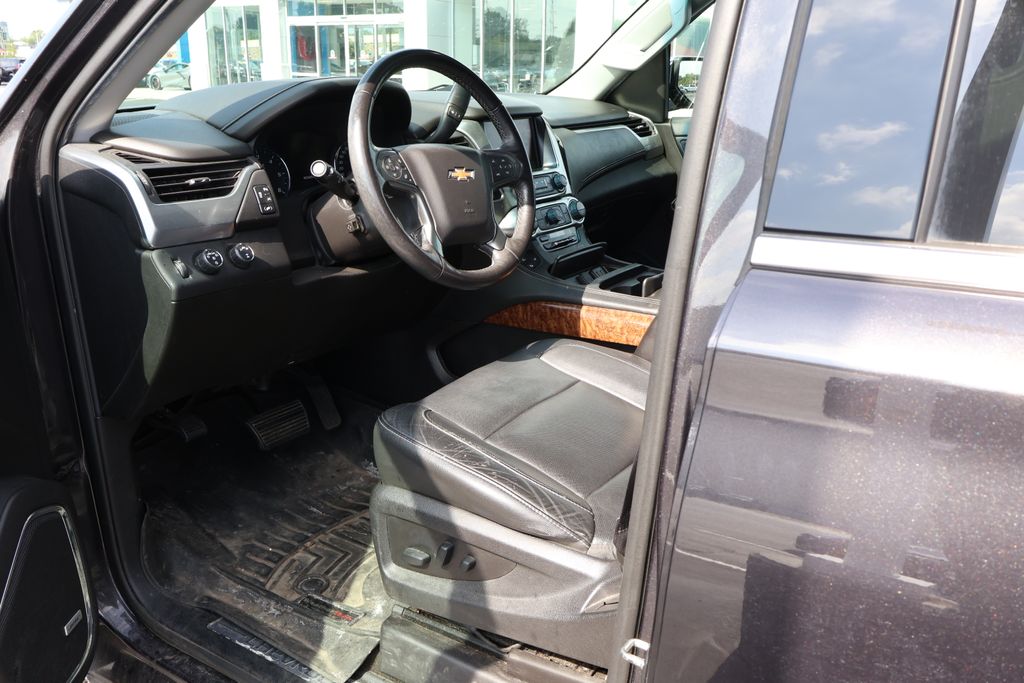 Thumbnail: 2017 Chevrolet Suburban - 11