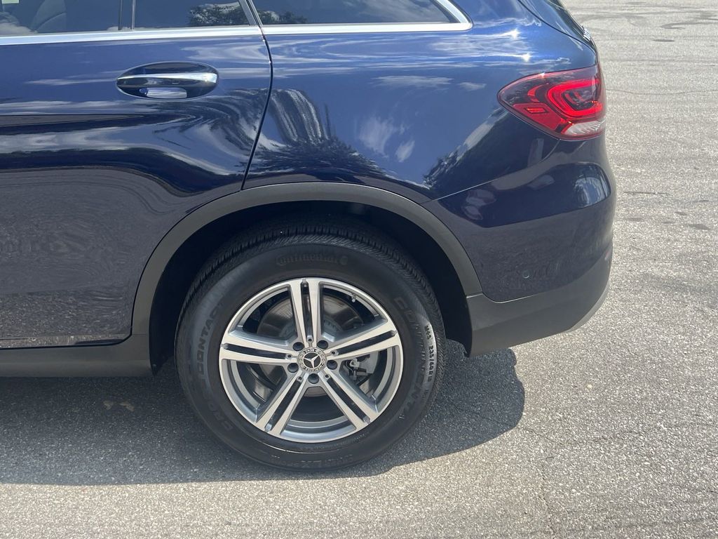 2021 Mercedes-Benz GLC GLC 300 21