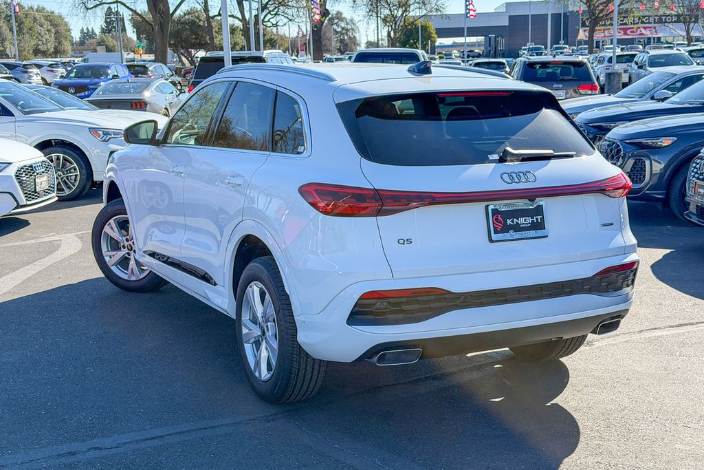 New 2025 White Audi 2.0T Premium image 9