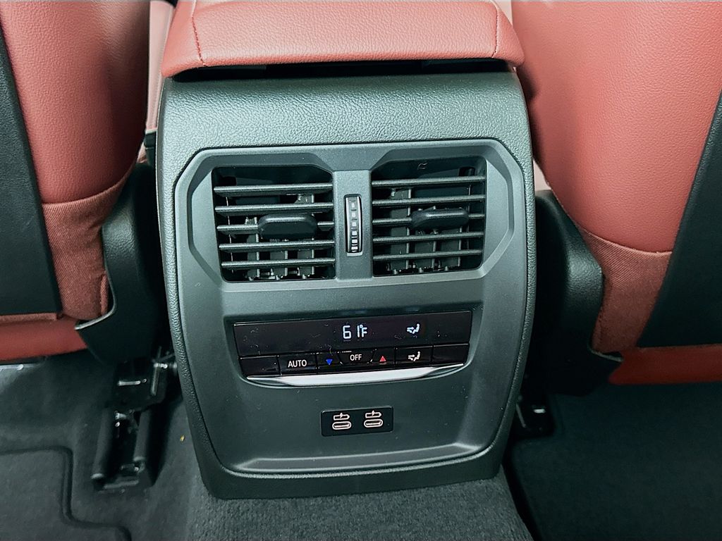 Thumbnail: 2026 BMW 3 Series - 18