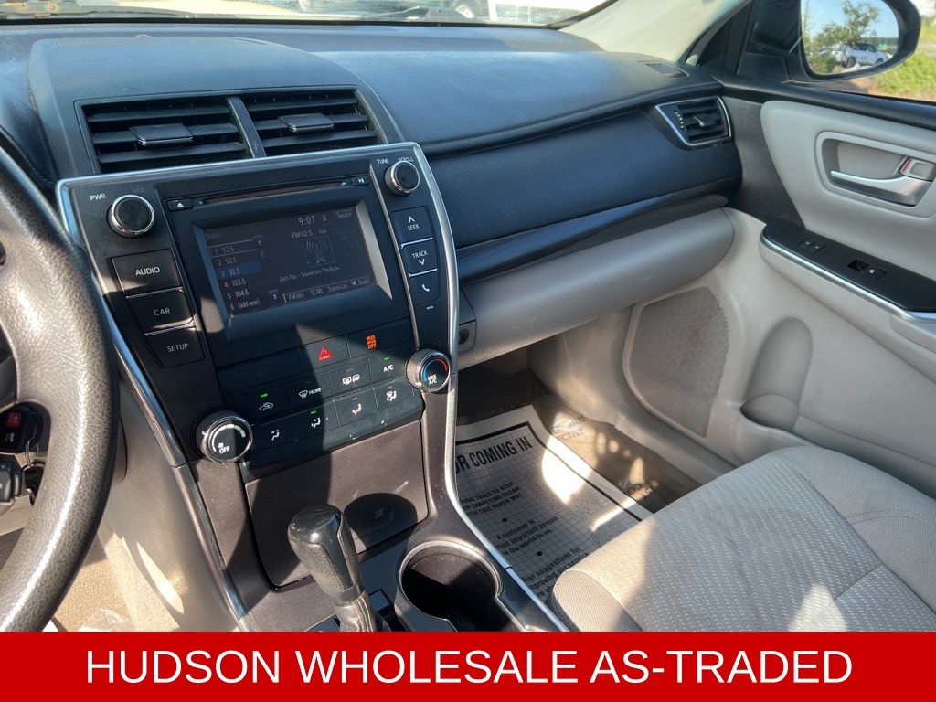 2015 White Toyota Camry LE FWD Sedan