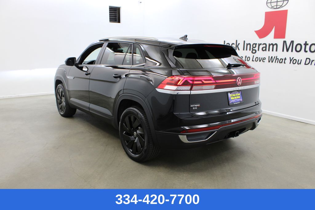 new 2026 Volkswagen Atlas Cross Sport car