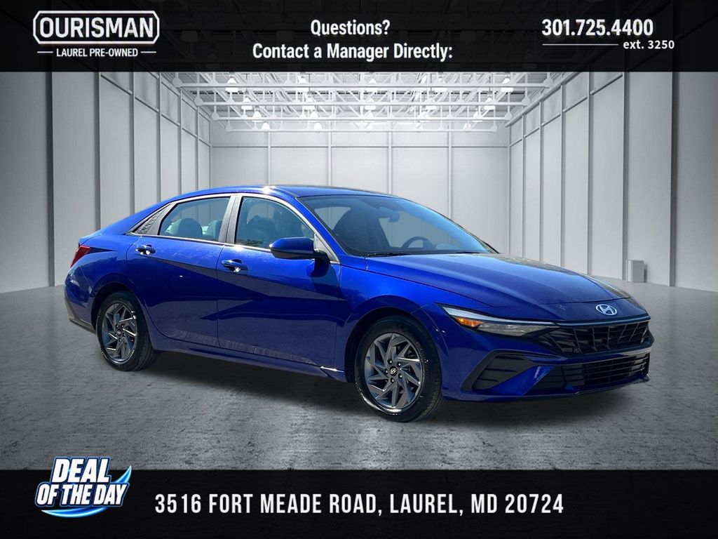 Intense Blue 2024 Hyundai Elantra Sedan Front-Wheel Drive Continuously Variable Transmission