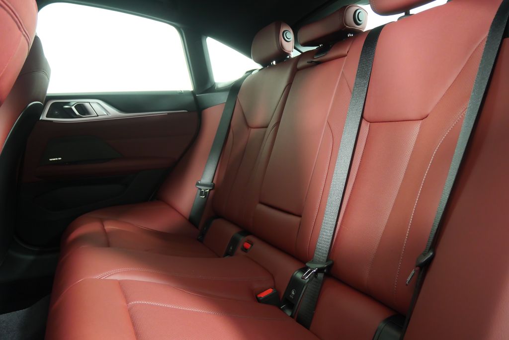 Thumbnail: 2026 BMW 4 Series - 17