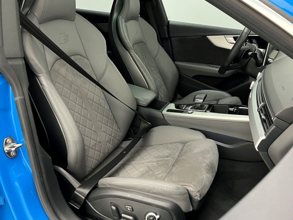 Thumbnail: 2020 Audi S5 - 12