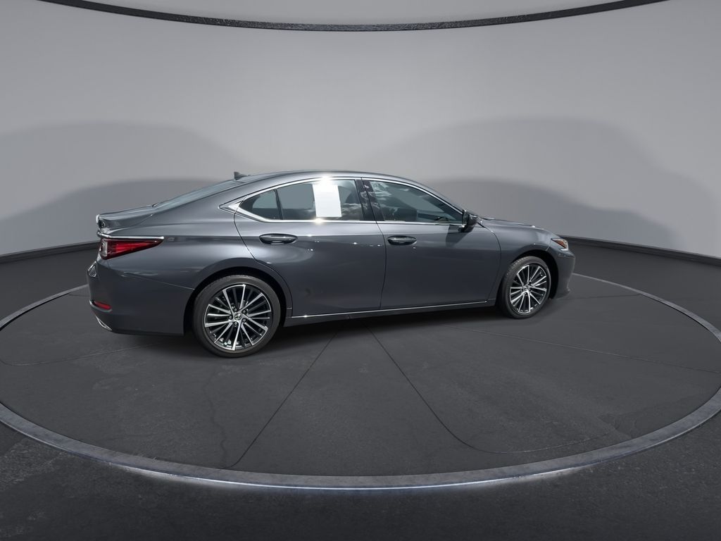 Thumbnail: 2025 Lexus ES - 9