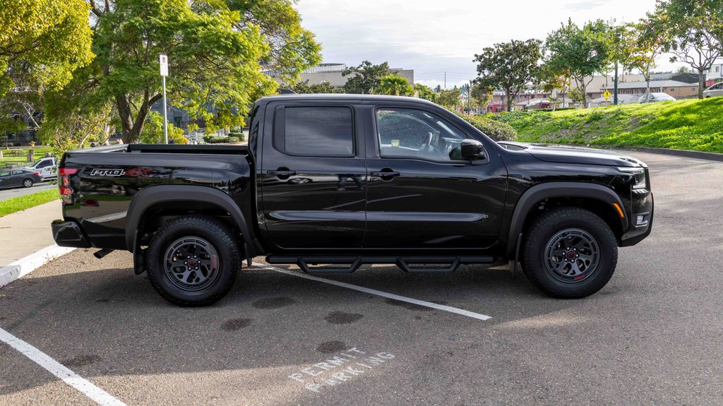 Used 2025 Nissan Frontier PRO-4X 4D Crew Cab