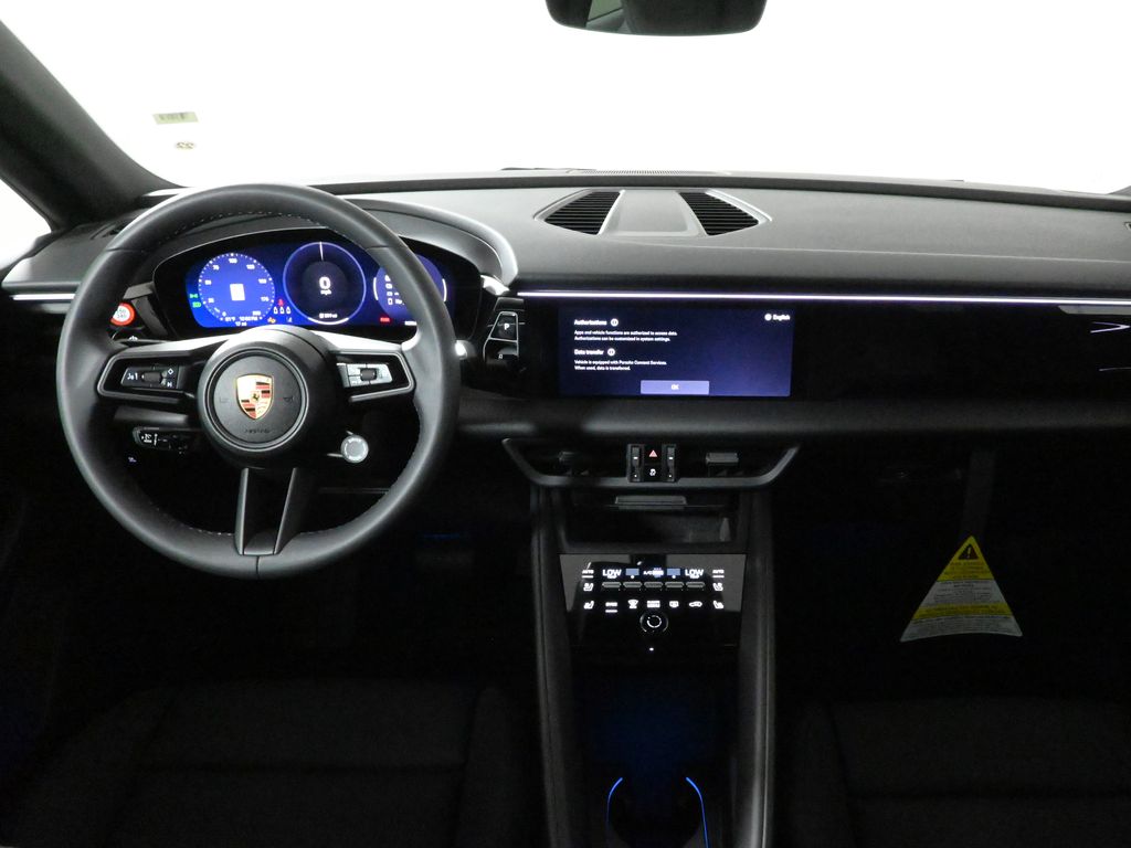 Thumbnail: 2025 Porsche Macan - 16