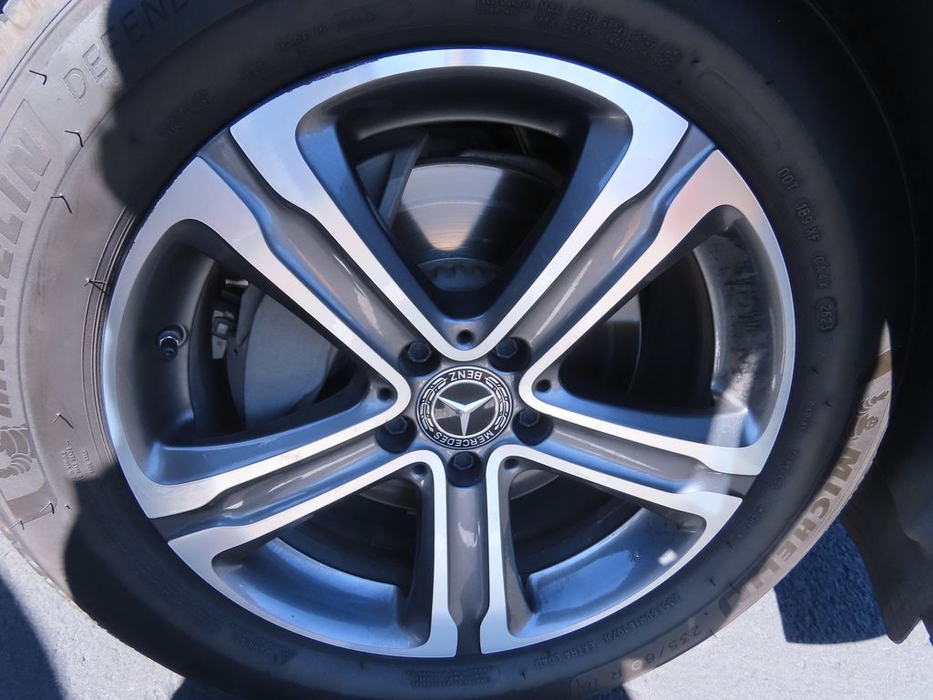 Thumbnail: 2020 Mercedes-Benz GLC - 18