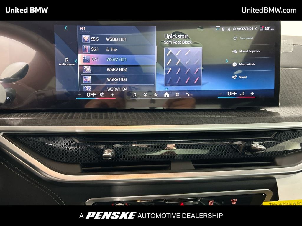 Thumbnail: 2025 BMW X7 - 16