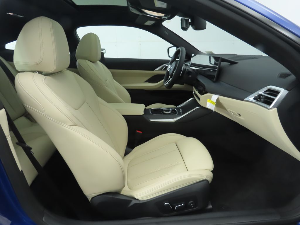 Thumbnail: 2026 BMW 4 Series - 21