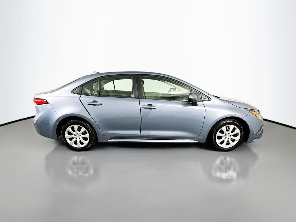 Thumbnail: 2023 Toyota Corolla - 4