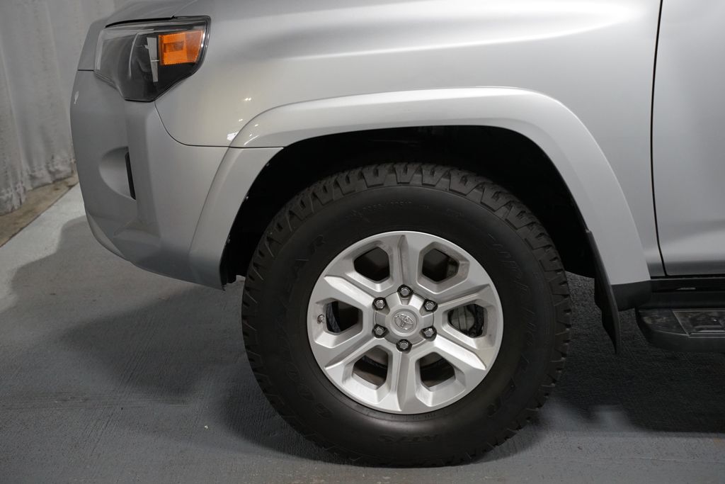 Thumbnail: 2021 Toyota 4Runner - 5