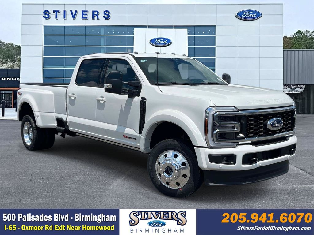 2026 Ford F-450 Super Duty Platinum