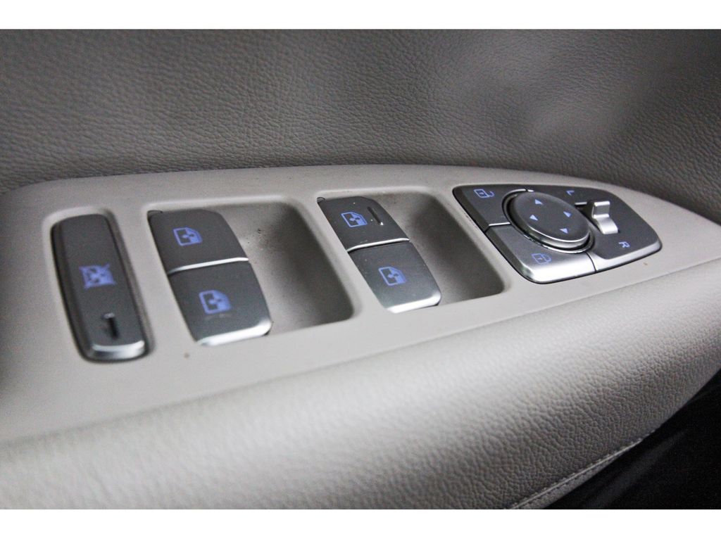 Used 2021 Genesis G70 Sedan