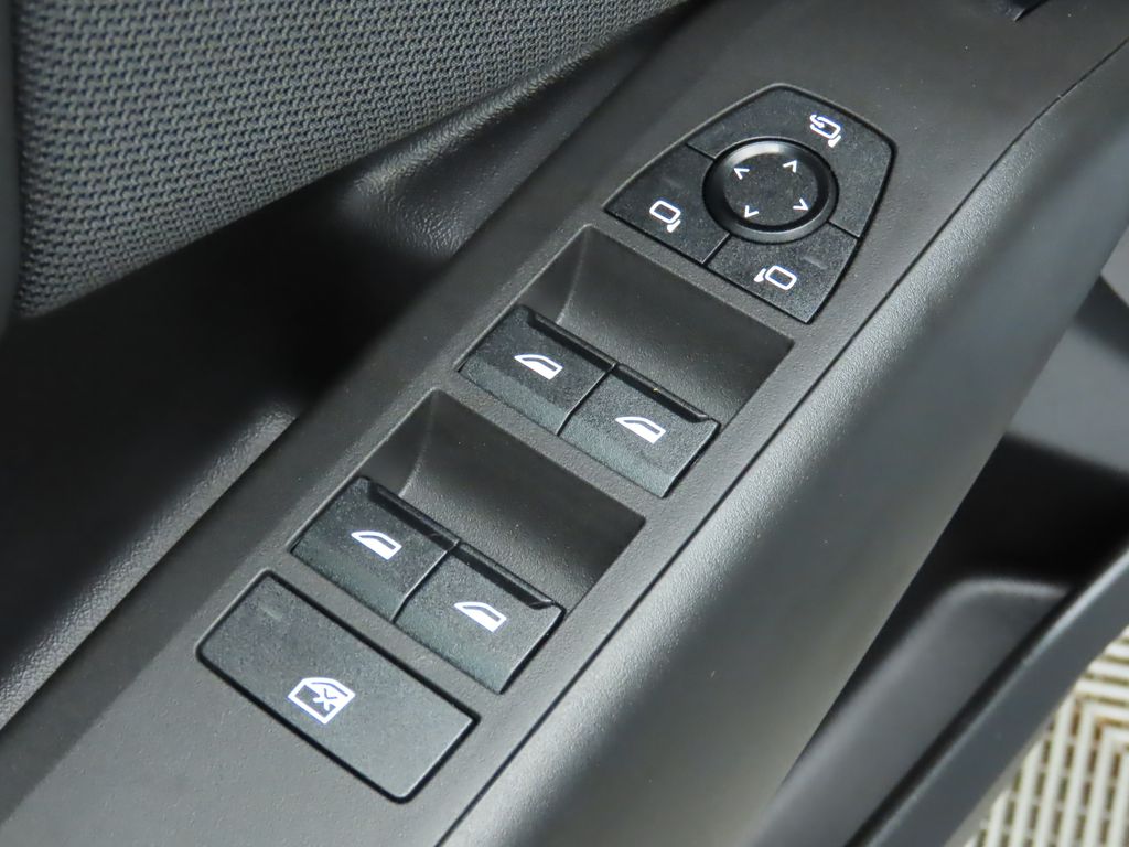 Thumbnail: 2025 BMW X3 - 24