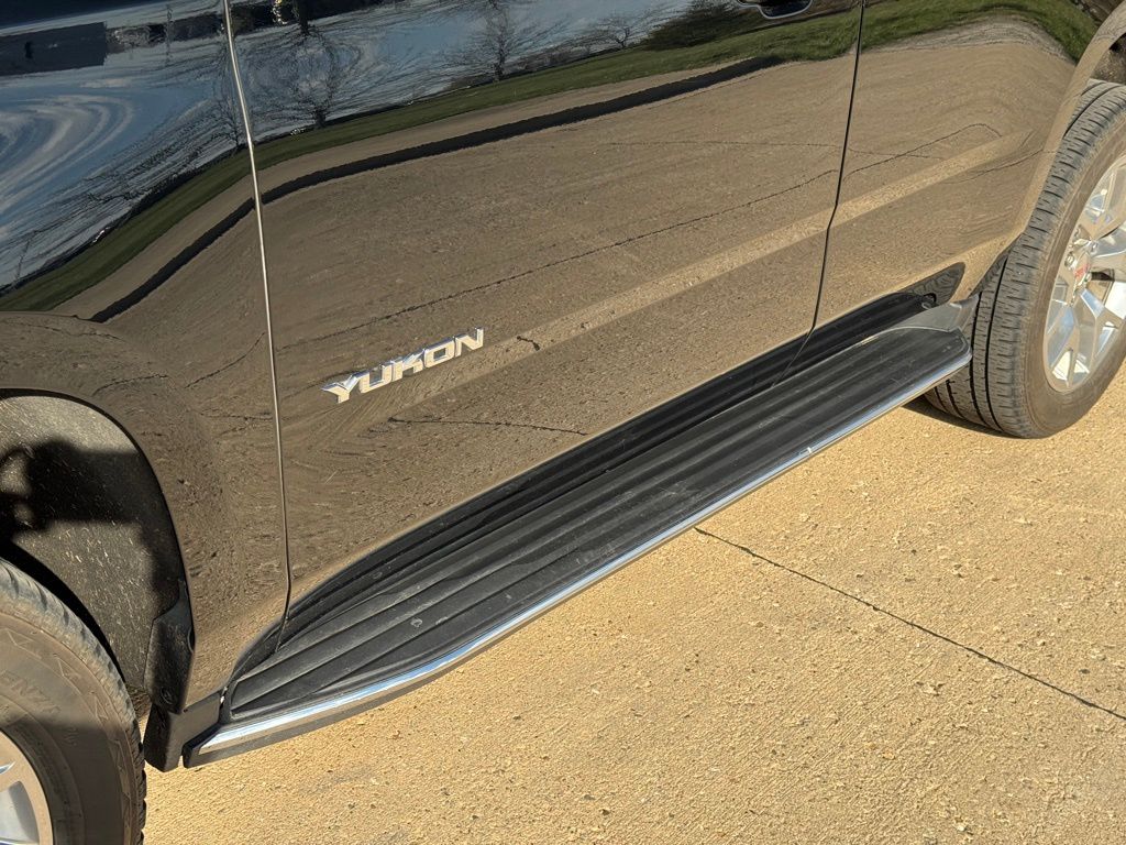 2019 GMC Yukon SLT photo