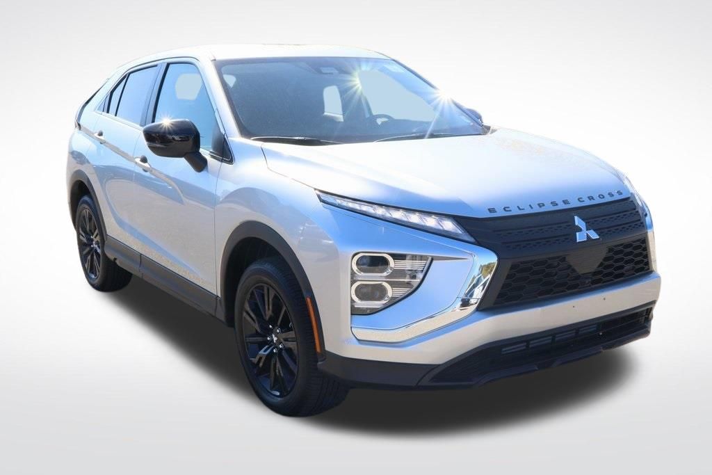 2024 Mitsubishi Eclipse Cross LE 3