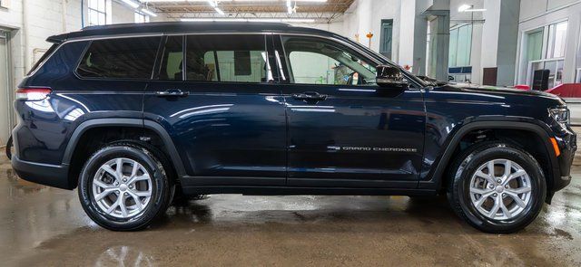 2023 Jeep Grand Cherokee L Limited Blue at Grove City Ford