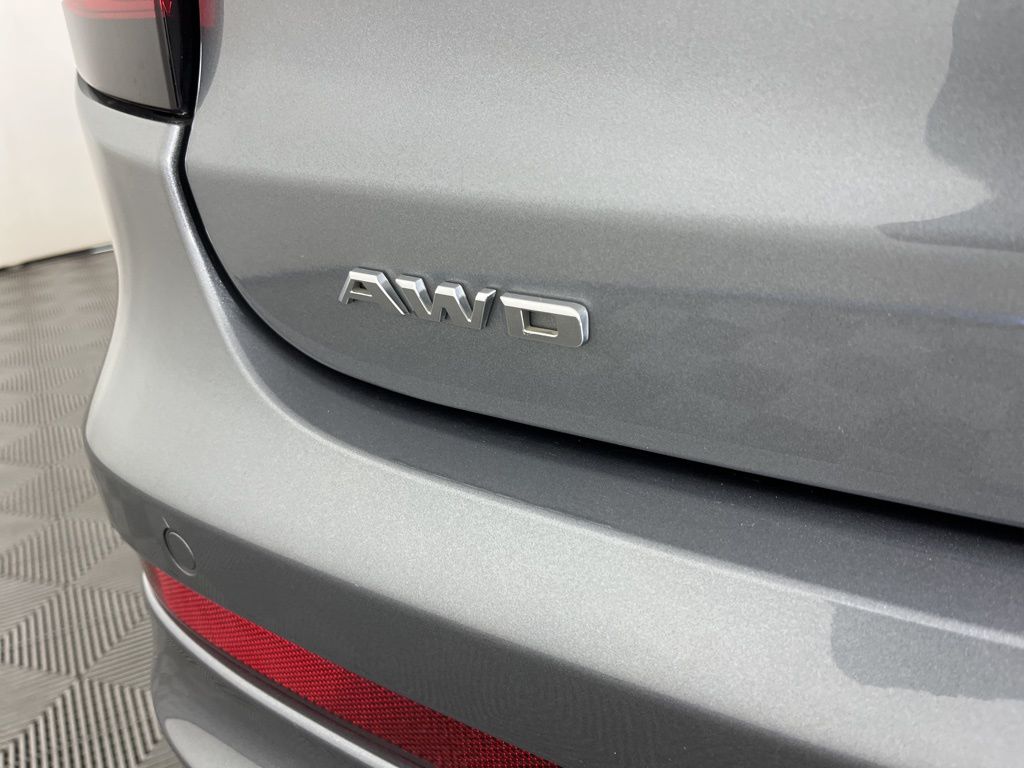 Thumbnail: 2020 Cadillac XT6 - 4