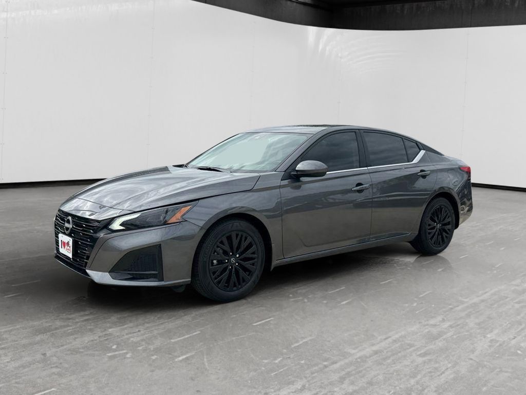 Gray (Gun Metallic) 2026 Nissan Altima Sedan Front-Wheel Drive Continuously Variable Transmission