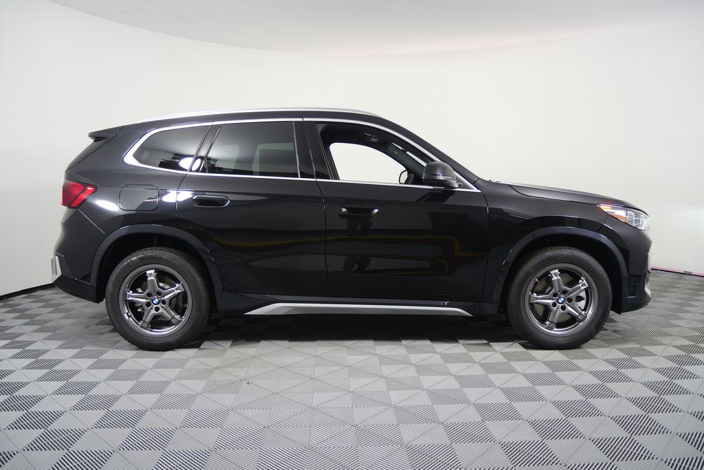 Thumbnail: 2025 BMW X1 - 2
