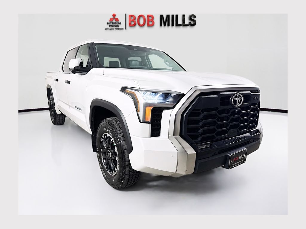 White 2022 Toyota Tundra Pickup Truck Four-Wheel Drive Automatic