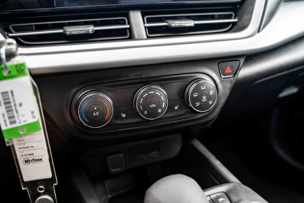 Used Car 2025 Chevrolet Trax  1rs For Sale Under $25,000 In Austin, Texas
